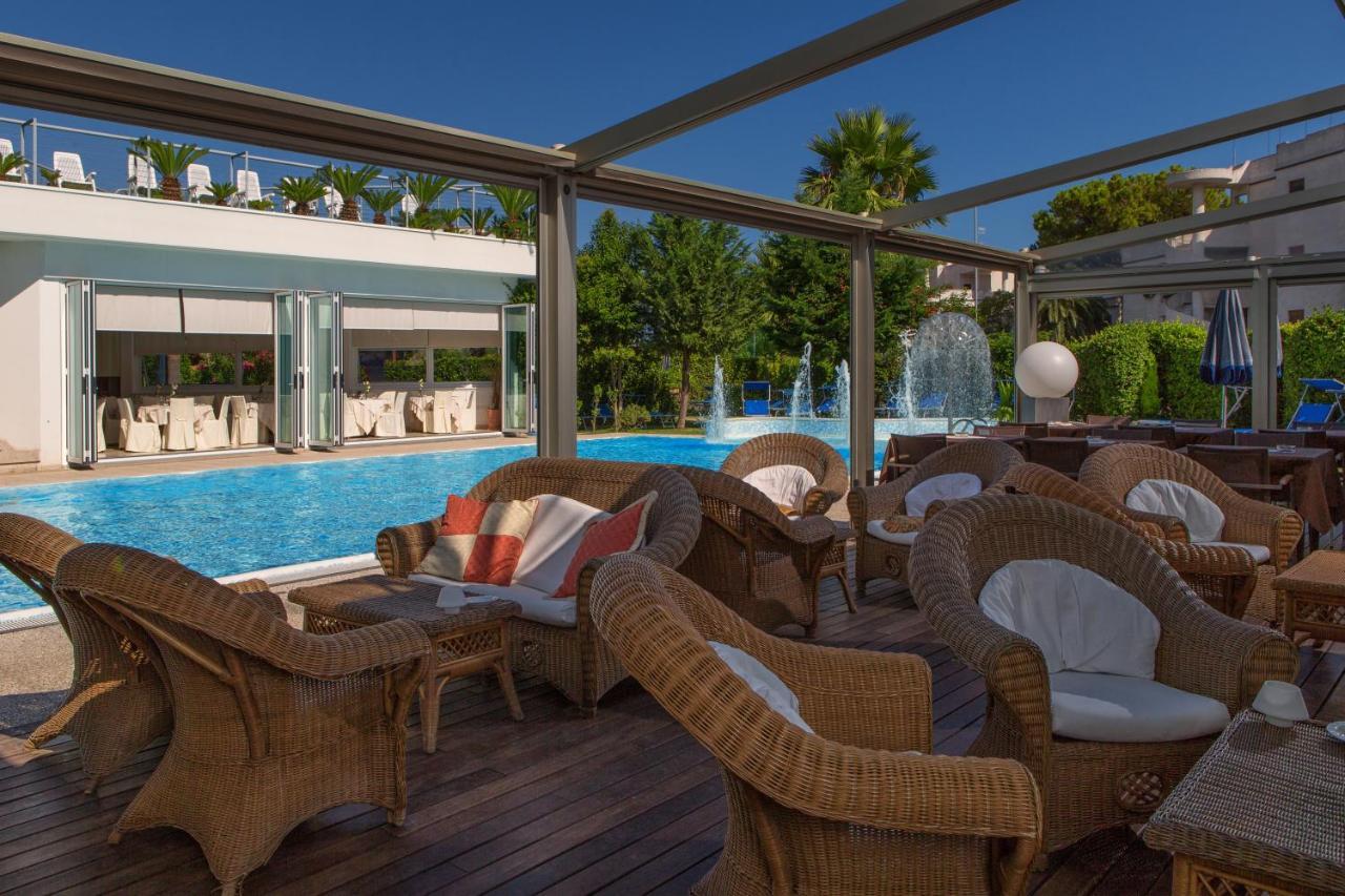 Seapark Spa Resort Giulianova Exteriör bild